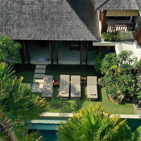 Villa Suar Drupadi Seminyak  Exterior photo