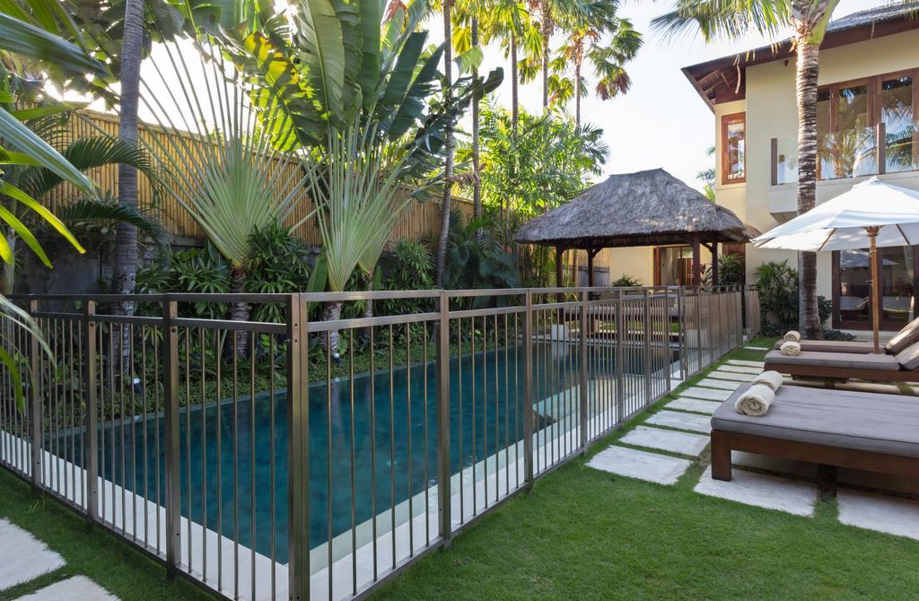 Villa Suar Drupadi Seminyak  Exterior photo