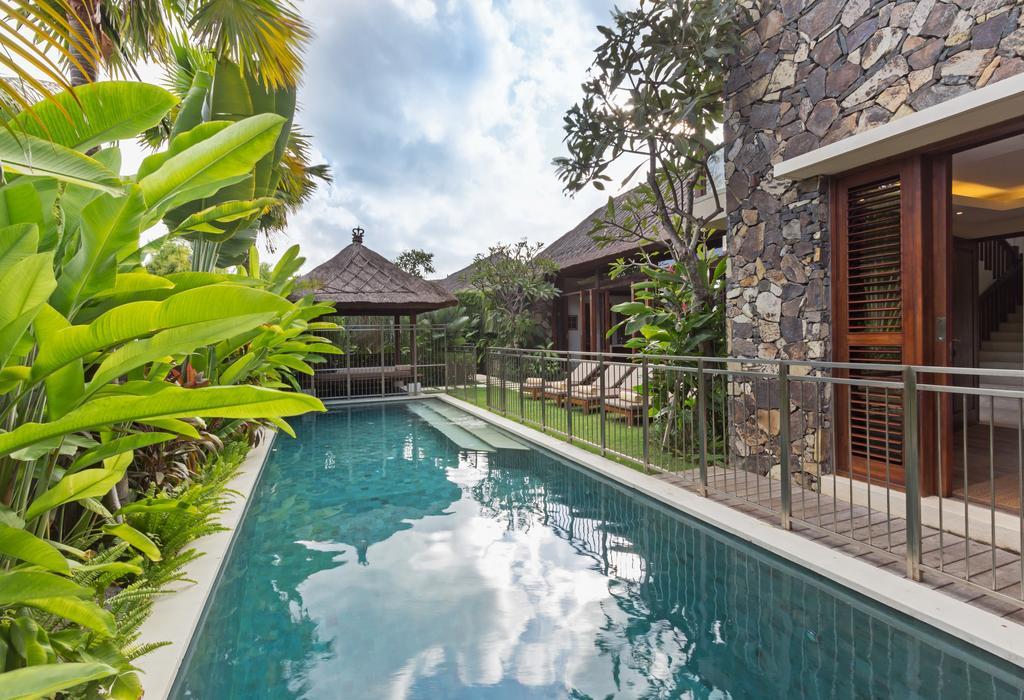 Villa Suar Drupadi Seminyak  Exterior photo