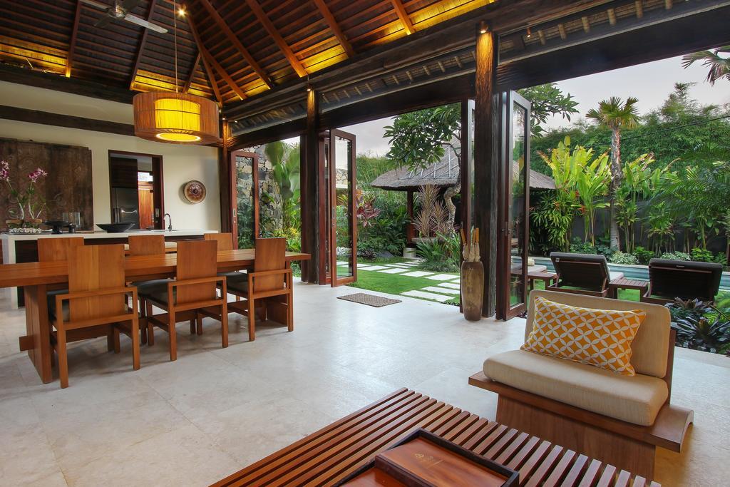 Villa Suar Drupadi Seminyak  Exterior photo